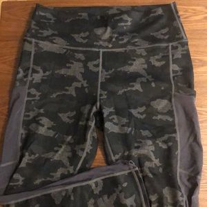 Fabletics Powerhold Army Leggings